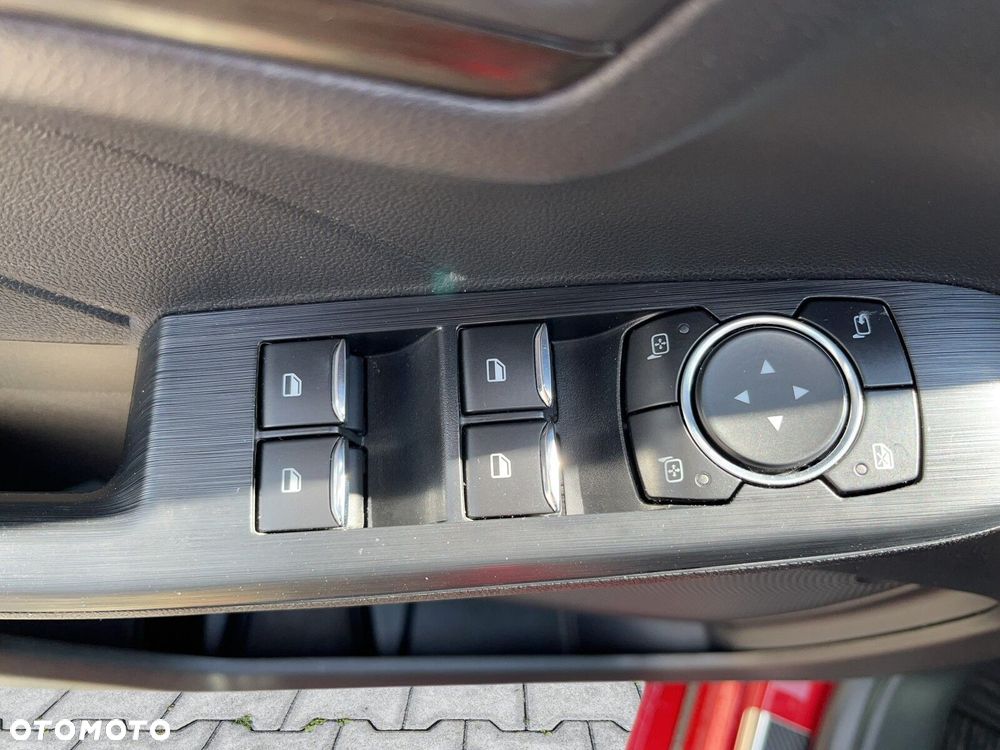 Ford Kuga - 19