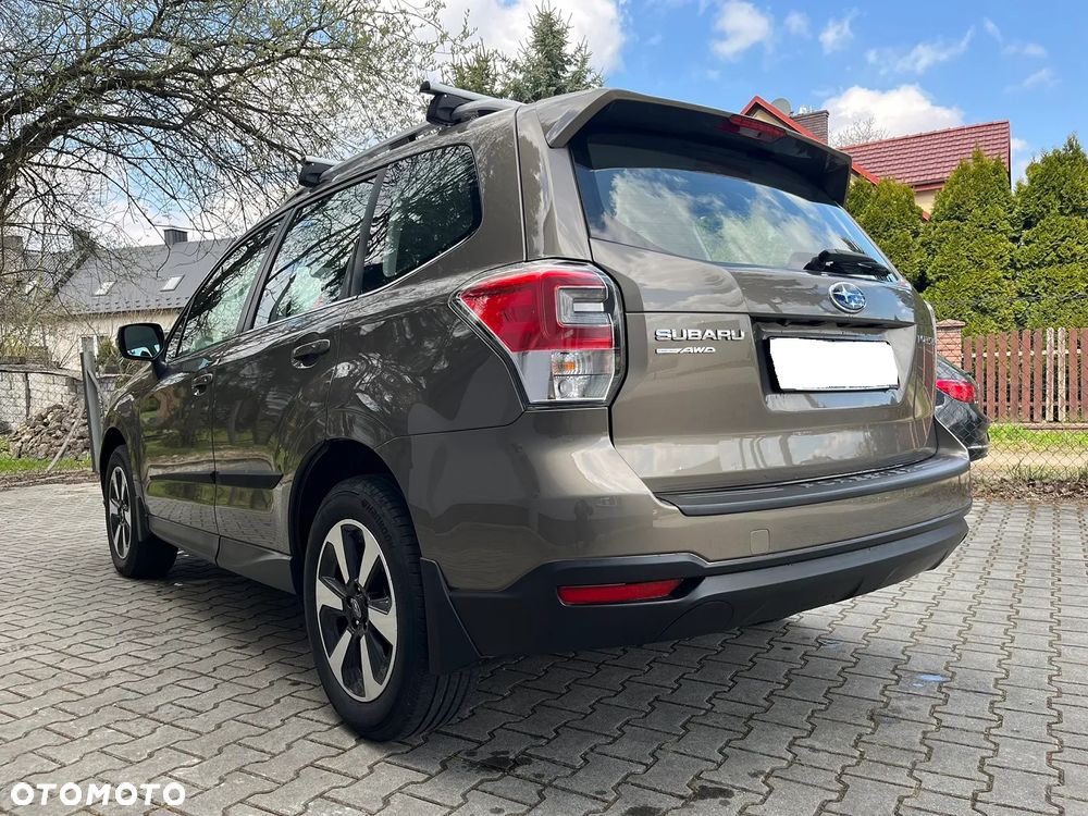 Subaru Forester 2.0 i Exclusive - 31