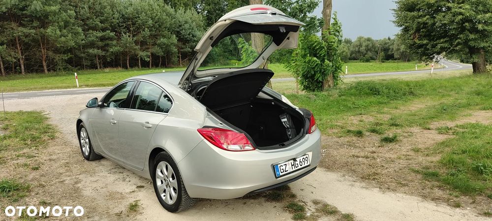 Opel Insignia 1.8 Sport - 19