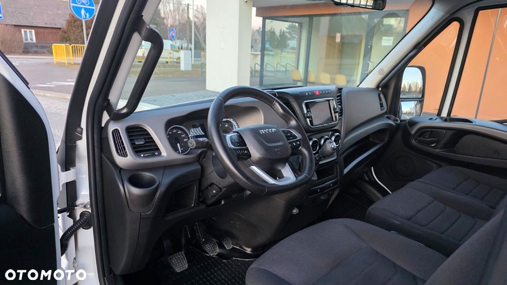 Iveco ❗️❗️DAILY 3.0 180KM MAXI 50C18 JAK NOWY ❗️❗️NOWY MODEL / SKRZYNIA OTWARTA SCATOLINI / 3500KG HAK / PIERWSZY WŁASCICIEL / NAVI / KAMERA COFANIA / FULL LED / TEMPOMAT AKTYWNY / BLIŹNIAKI / BURTY ALUMINIOWE / WERSJA WZMOCNIONA / FULL OPCJA / SERWIS ASO / SALON POLSKA / 35C15 50C15 35C18❗❗ JAK Z SALONU - NOWY -❗❗ - 32