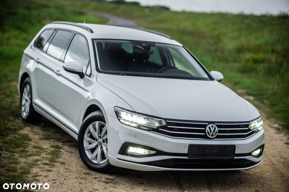 Volkswagen Passat 2.0 TDI SCR DSG Comfortline - 10