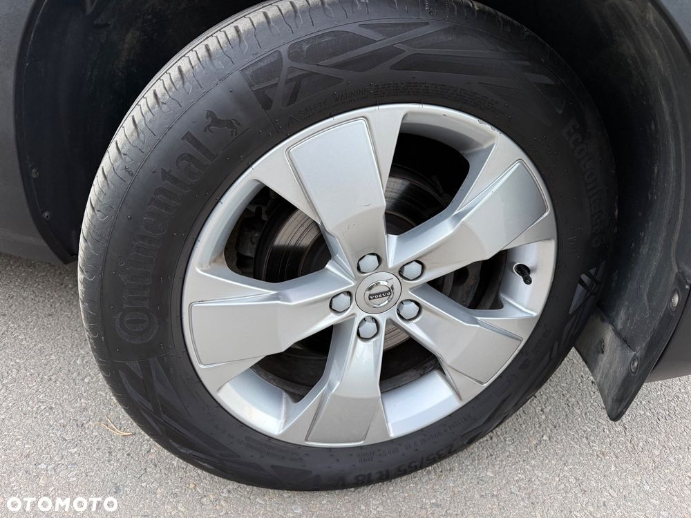 Volvo XC 40 - 22