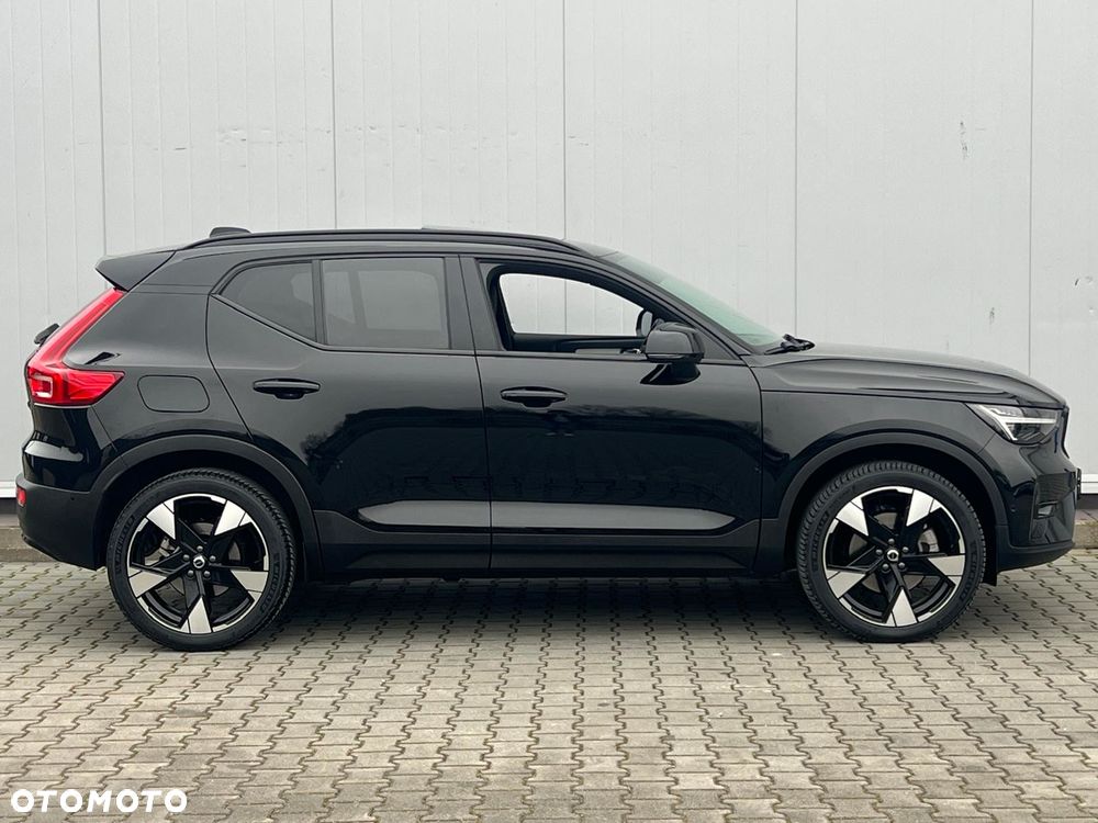 Volvo XC 40 B4 AWD Ultimate Dark - 2