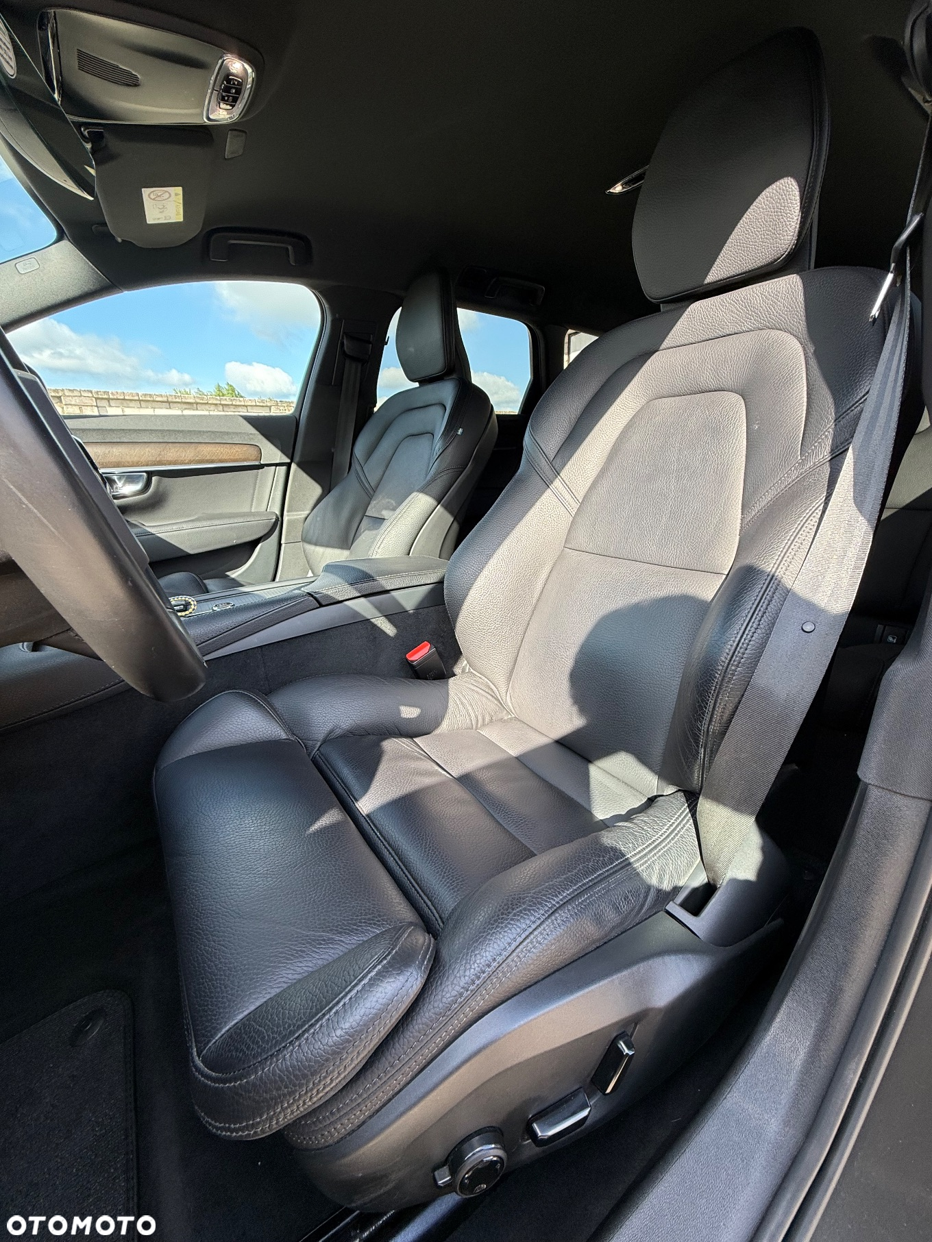 Volvo V90 Cross Country D4 AWD Geartronic Pro - 10