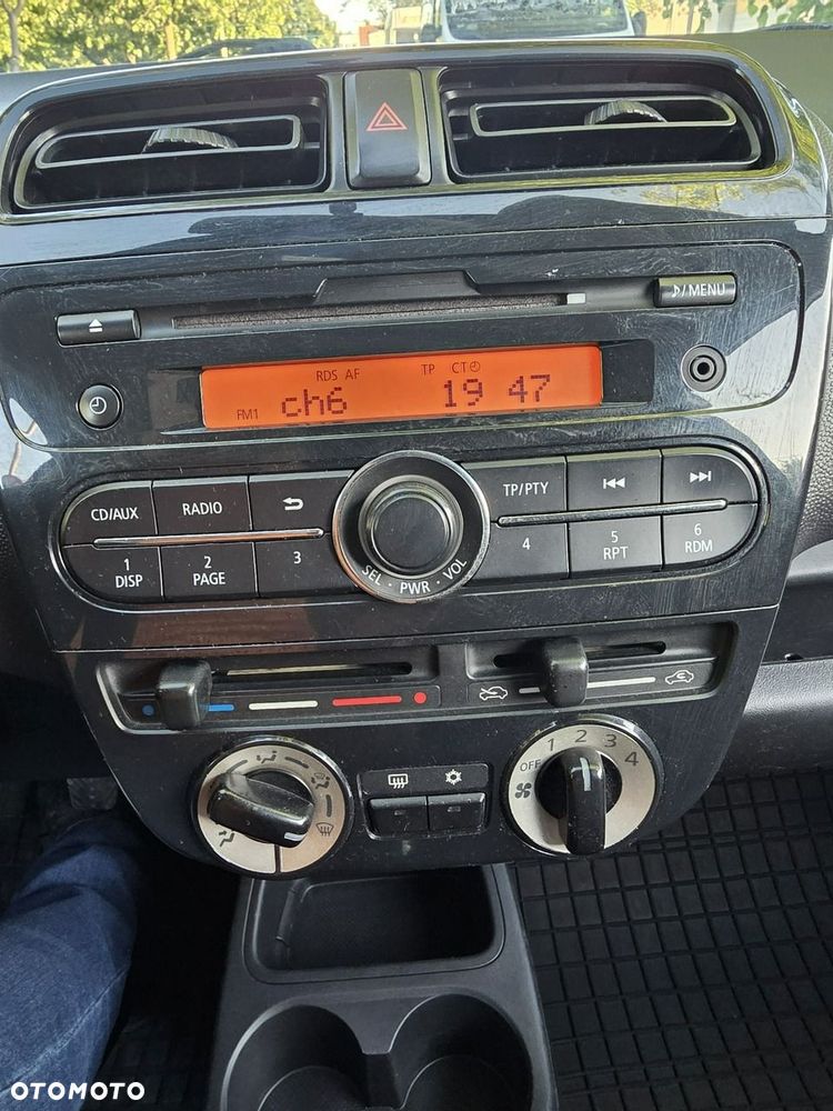 Mitsubishi Space Star 1.0 - 10
