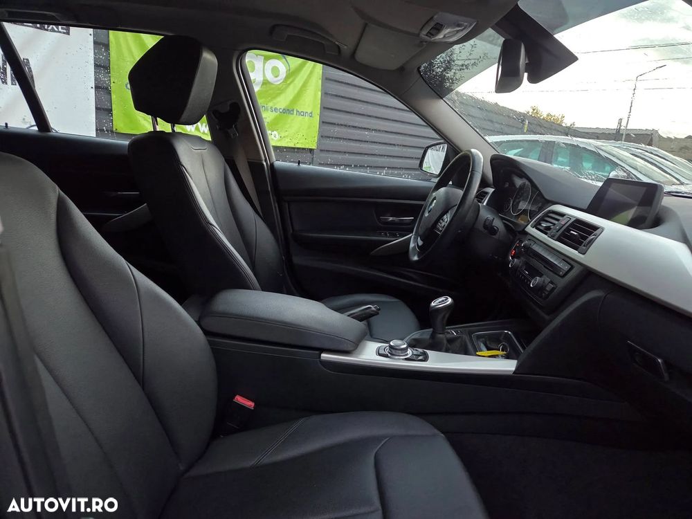 BMW Seria 3 318d Touring Blue Performance - 5