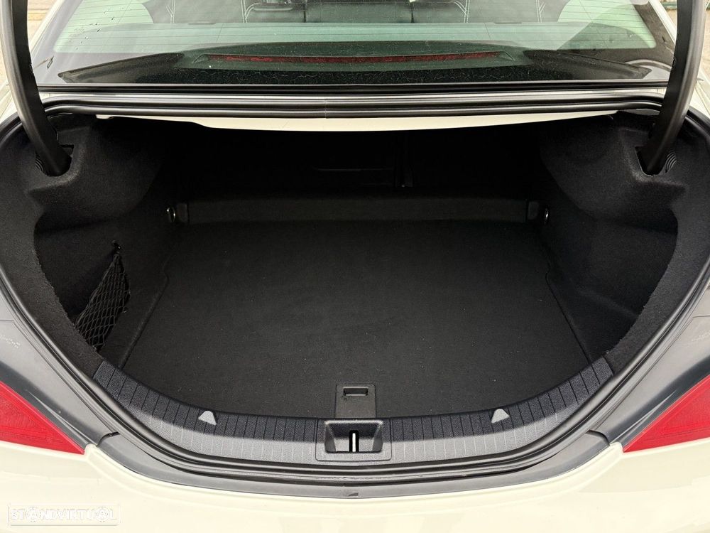Mercedes-Benz CLA 180 d Urban - 14