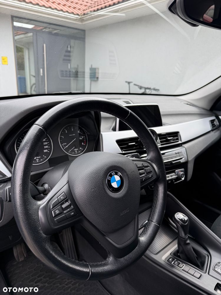 BMW X1 sDrive18d - 17