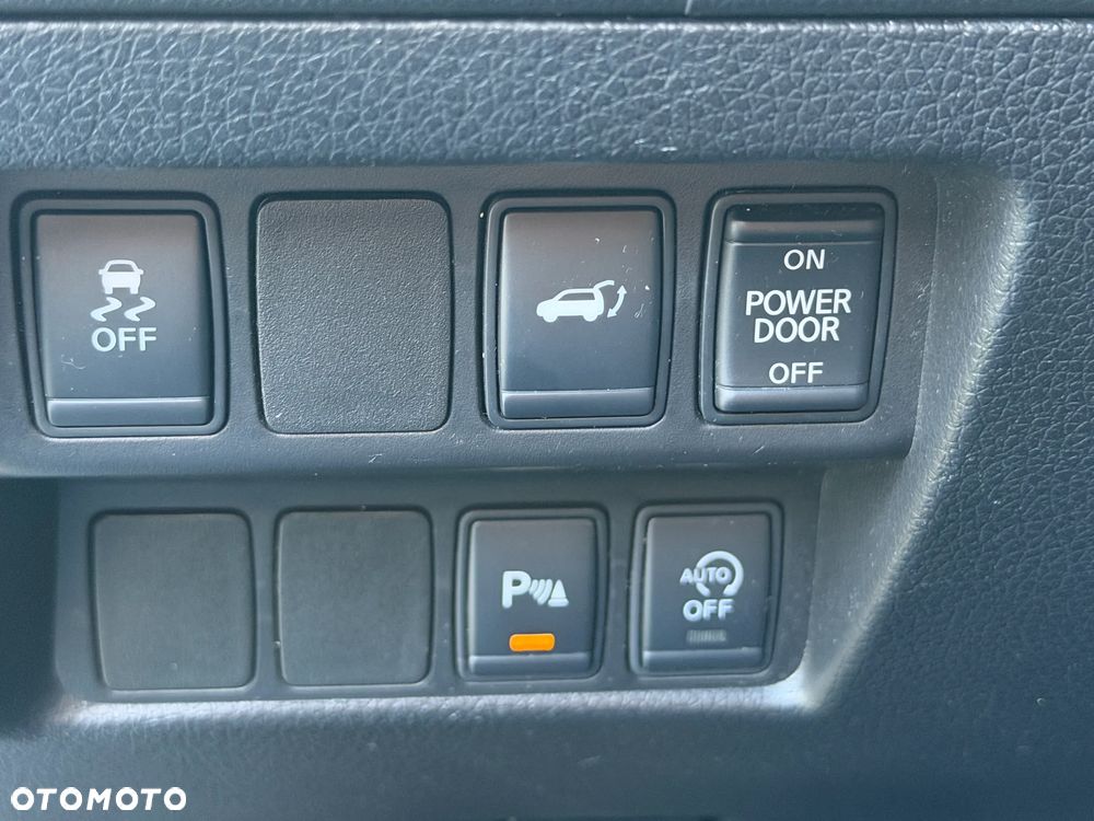 Nissan X-Trail - 18