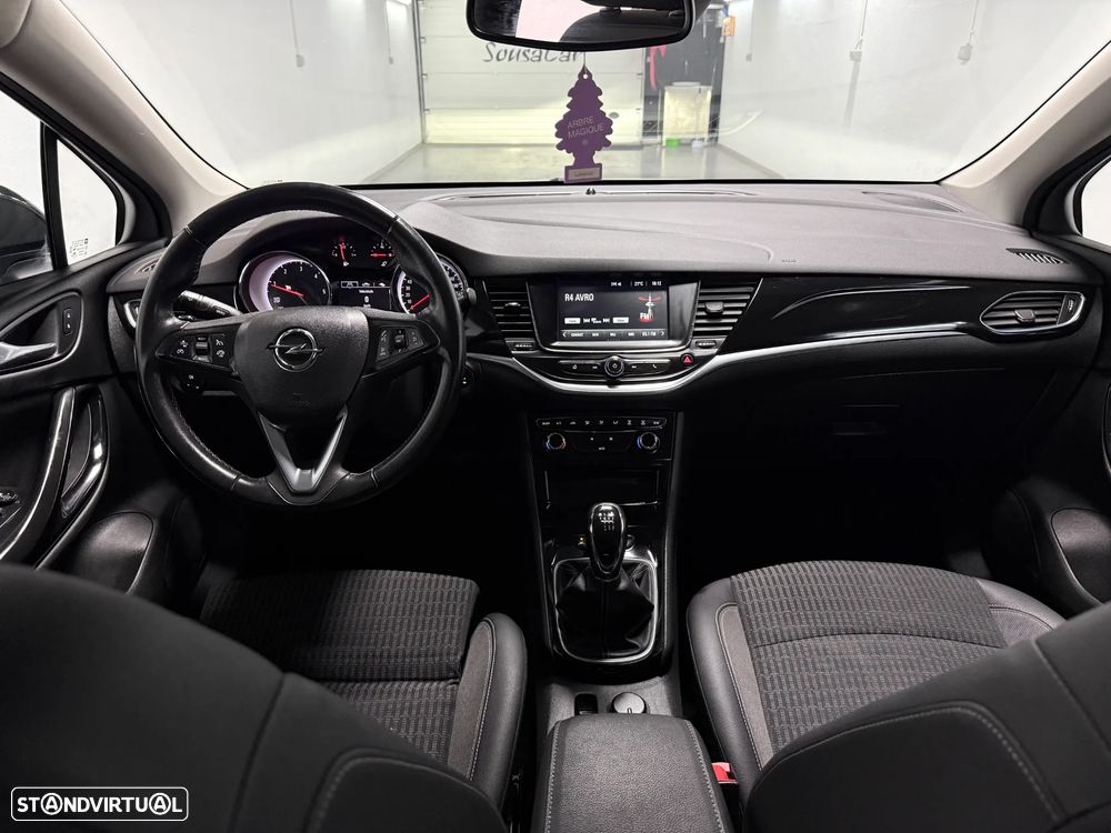 Opel Astra 1.5 D S&S Elegance - 23