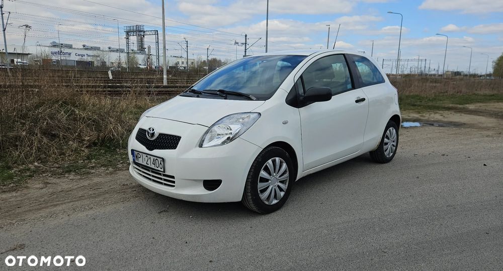 Toyota Yaris 1.3 Terra - 2