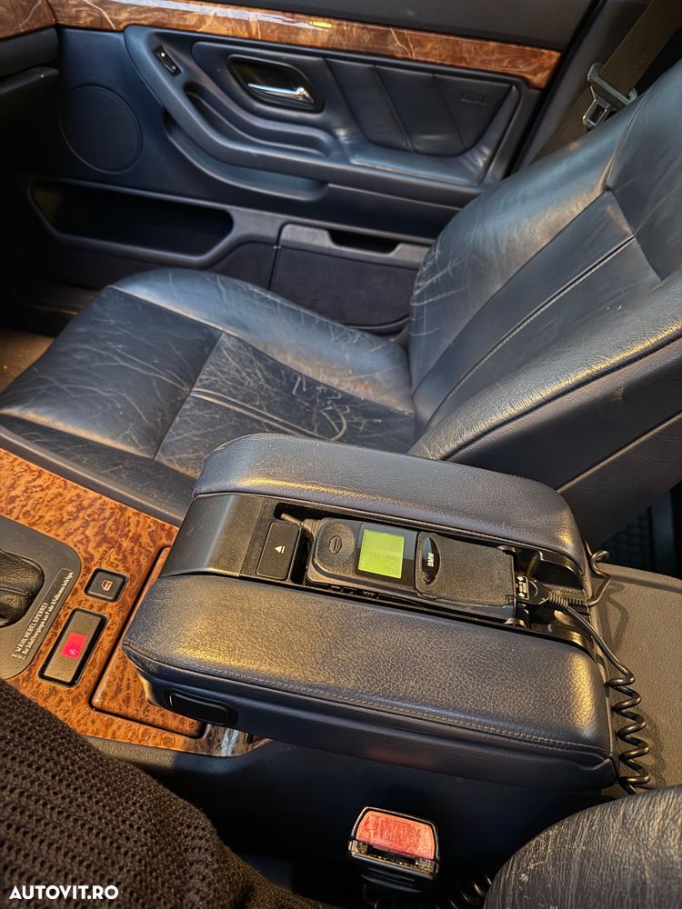 BMW Seria 7 - 29