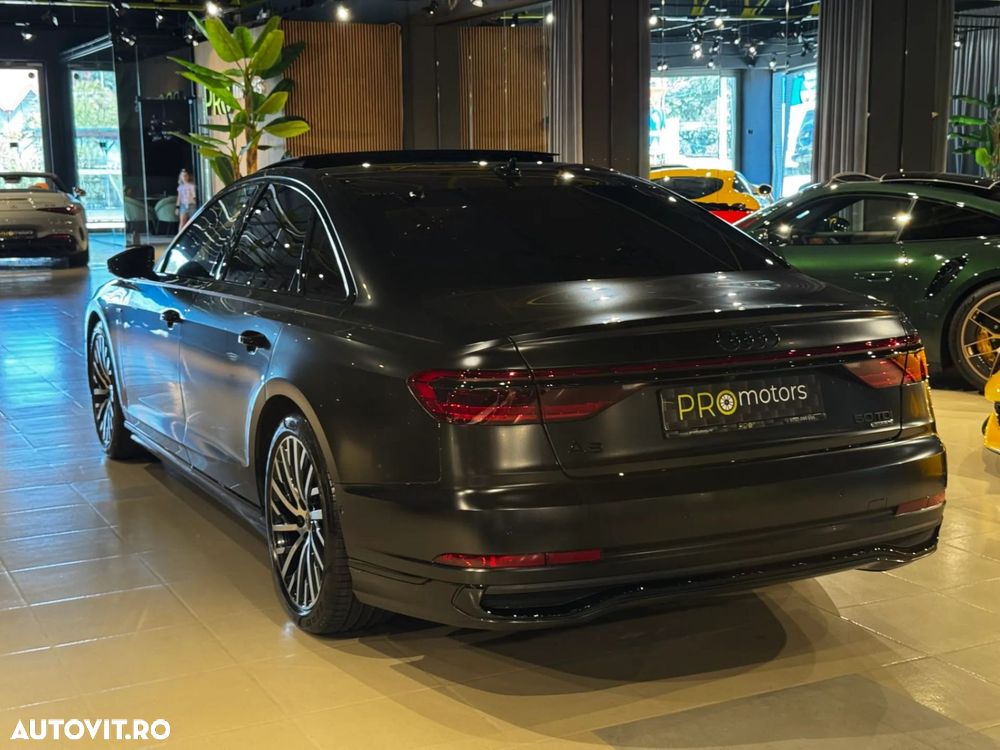 Audi A8 - 4