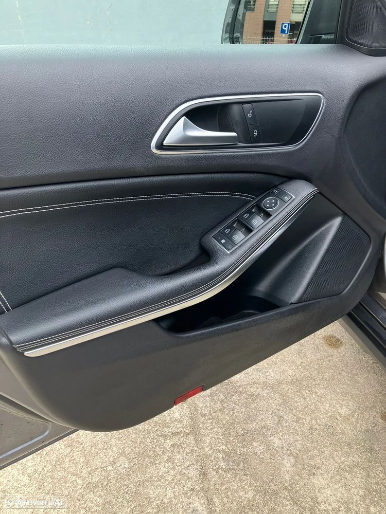 Mercedes-Benz GLA 200 - 20