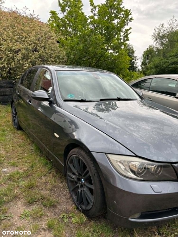 BMW Seria 3 - 16