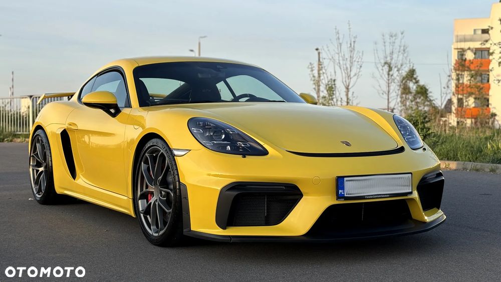 Porsche 718 Cayman GT4 - 3