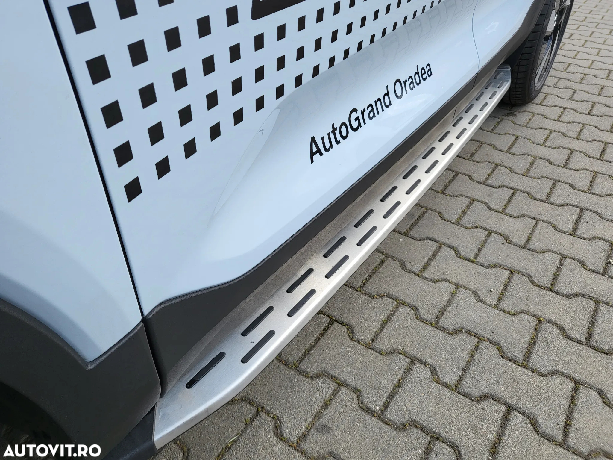 Volvo C40 - 30