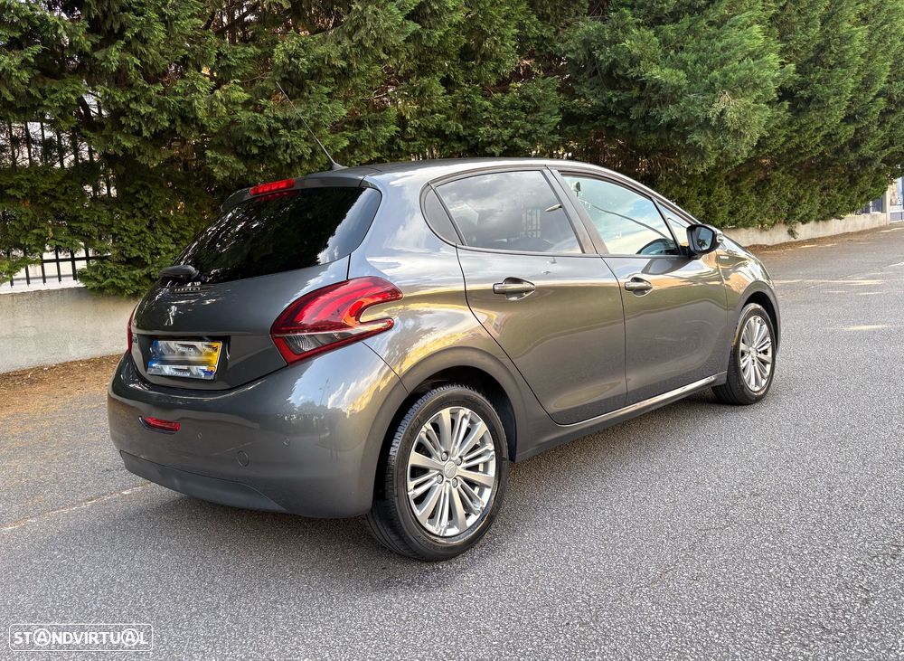 Peugeot 208 1.2 PureTech Style - 2