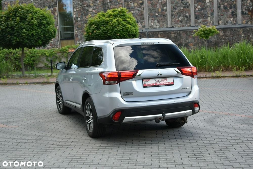 Mitsubishi Outlander - 19