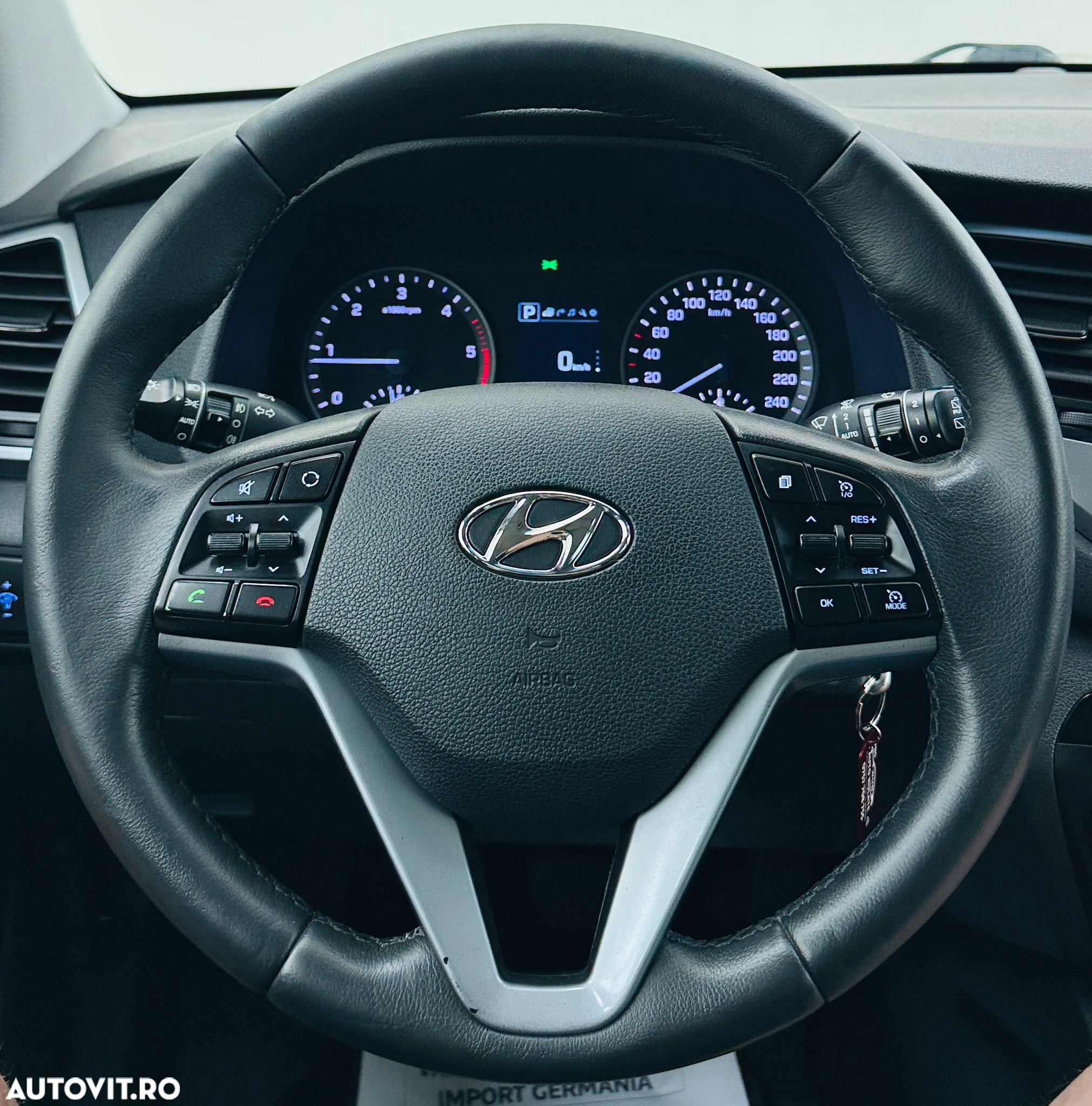 Hyundai Tucson - 38