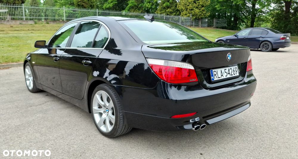 BMW Seria 5 530i - 24