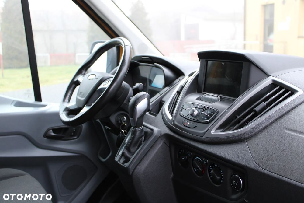 Ford Transit - 21