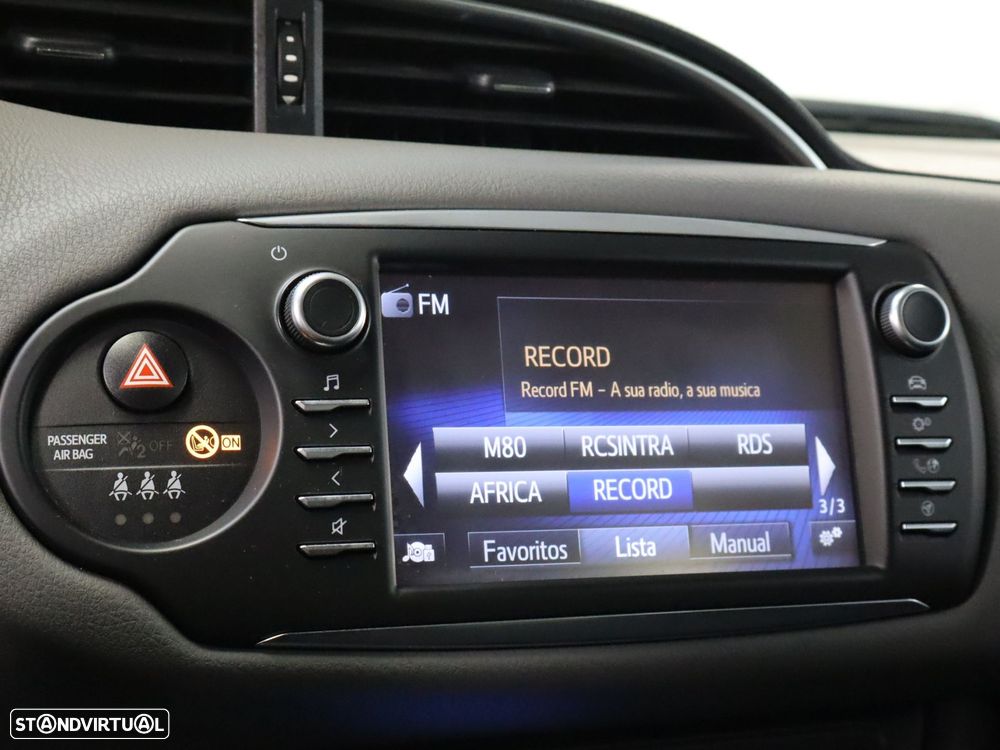 Toyota Yaris 1.5 HSD Comfort - 13