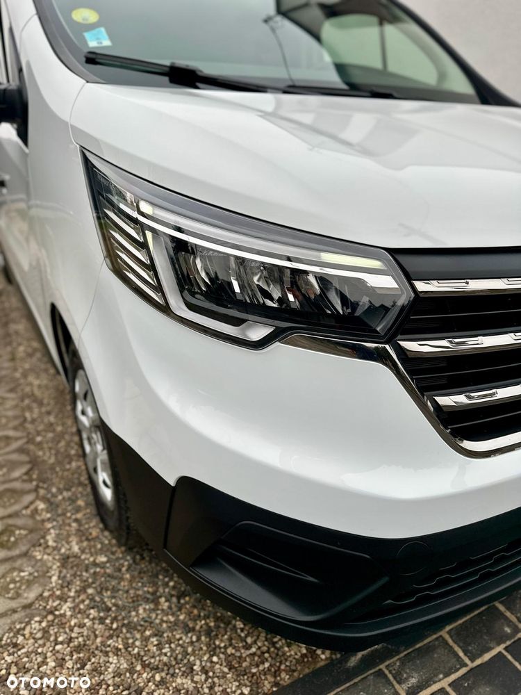 Renault Trafic 2.0 dCi Escapade - 32