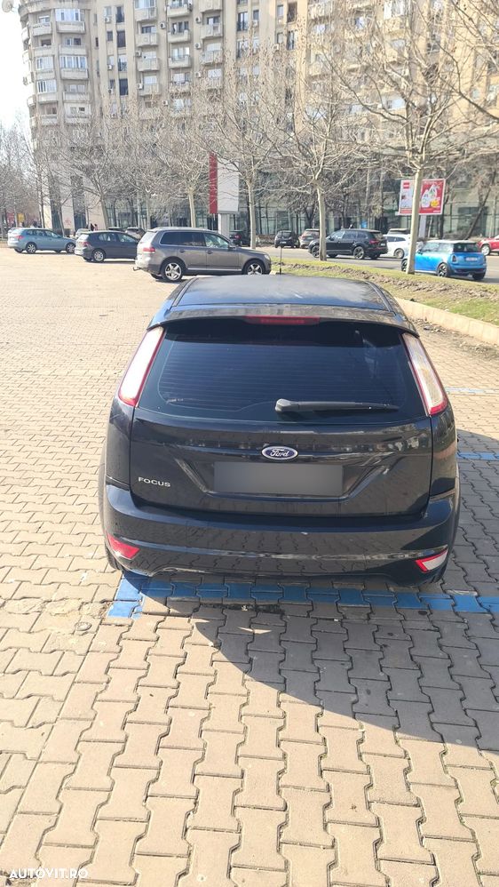 Ford Focus 1.6 Ti-VCT Titanium - 17