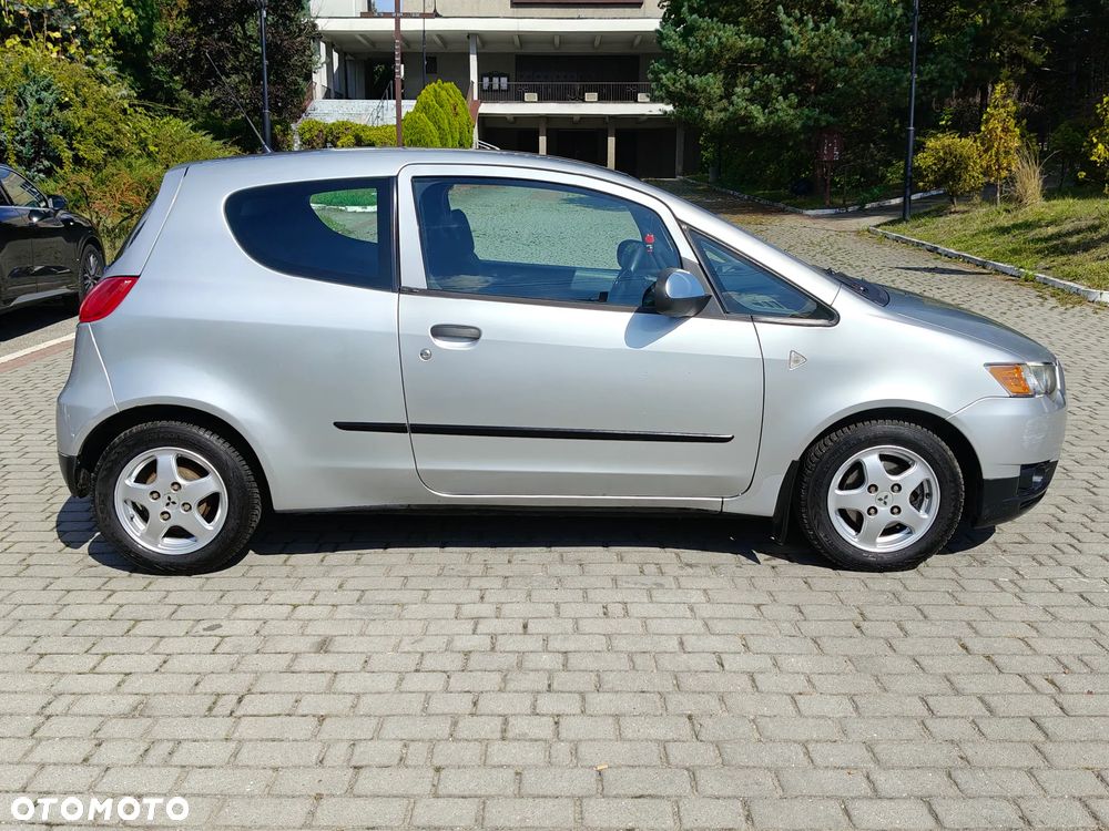 Toyota Yaris 1.0 VVT-i - 11