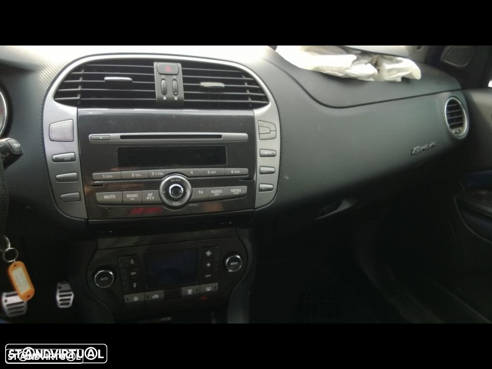 Traseira / Frente /Interior Fiat Bravo 2011 T-Jet - 4