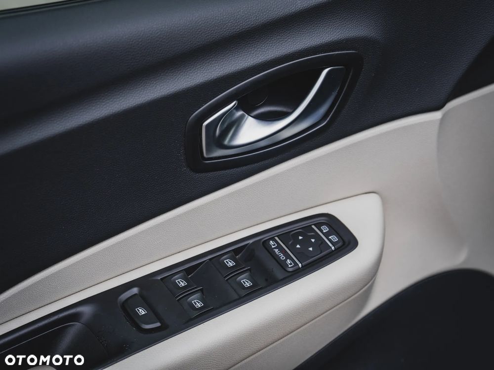 Renault Captur - 22