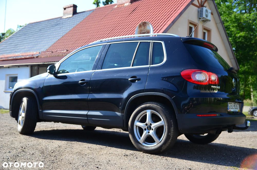 Volkswagen Tiguan - 4