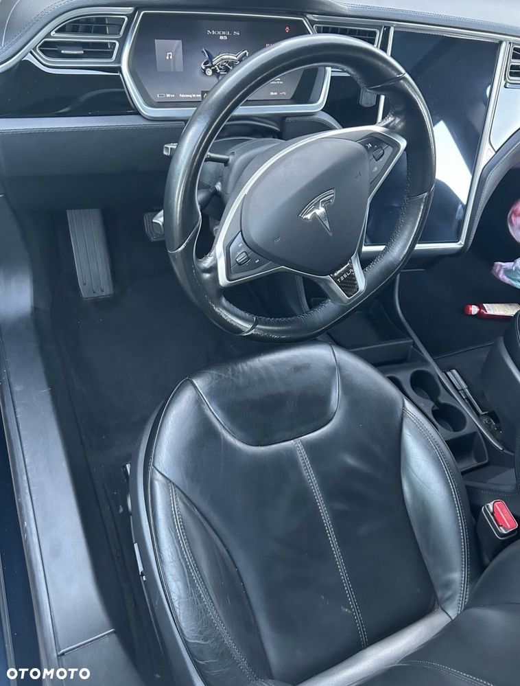Tesla Model S Standard - 6