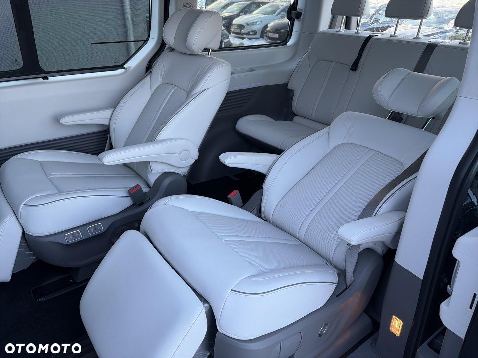 Hyundai Staria - 11