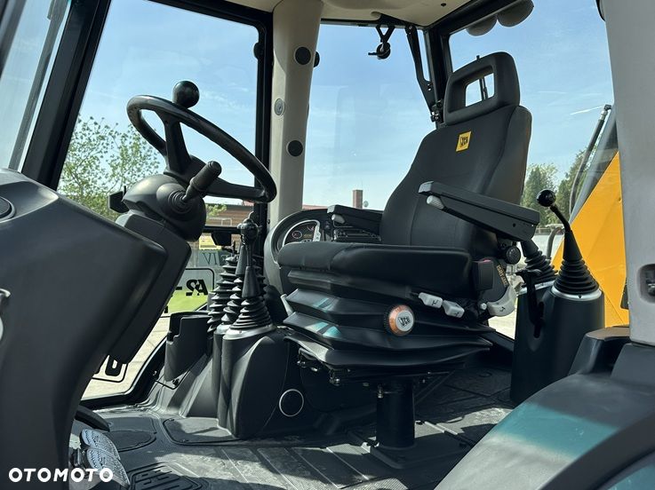 JCB 4CX ECO - 19