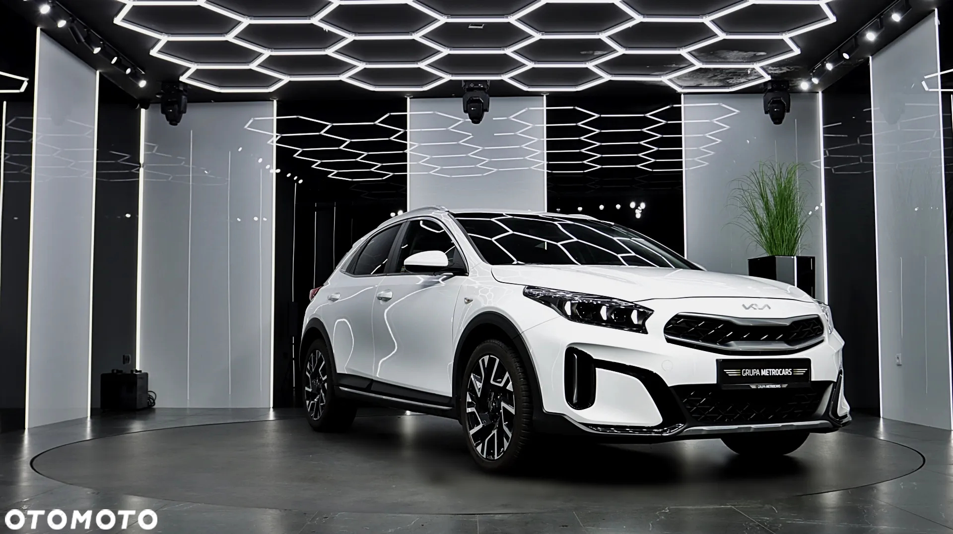Kia XCeed 1.5 T-GDI M - 14