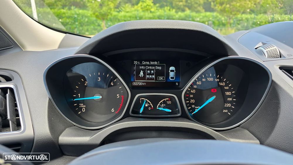 Ford Kuga 1.5 TDCi Titanium - 2
