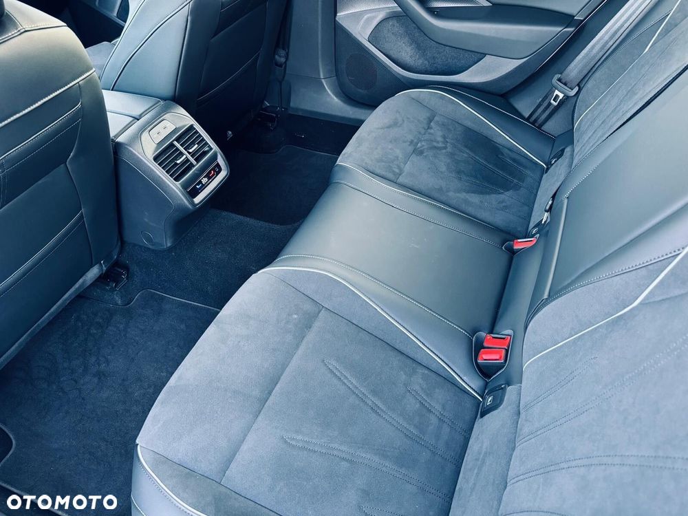 Volkswagen Passat - 16