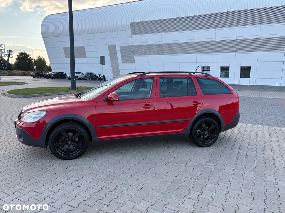 Skoda Octavia Scout 2.0 TDI DPF - 10