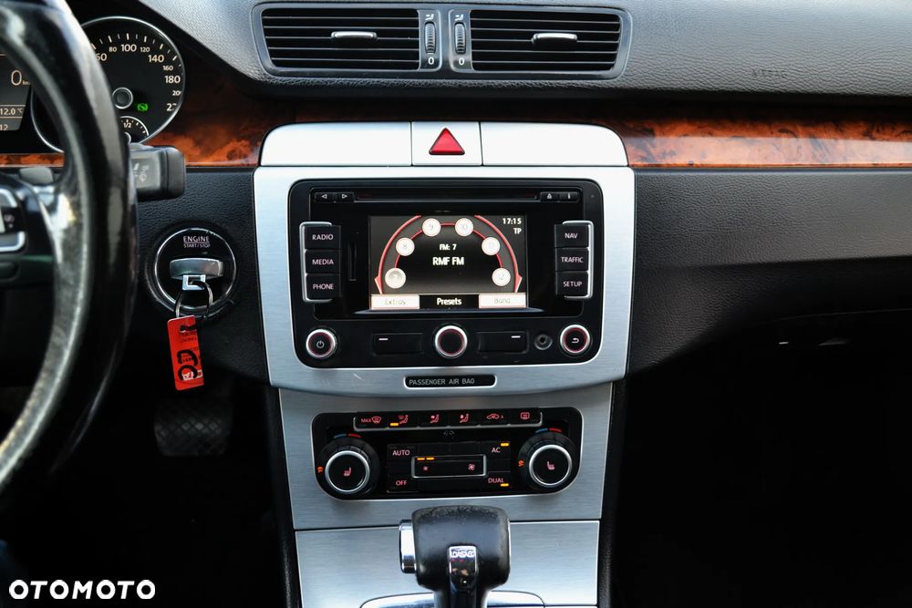 Volkswagen Passat CC 2.0 TDI DSG Exclusive - 16