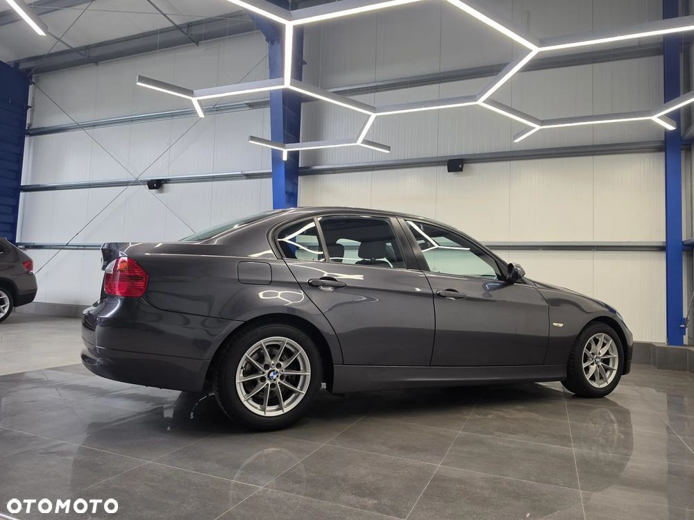BMW Seria 3 318i Edition Lifestyle - 18