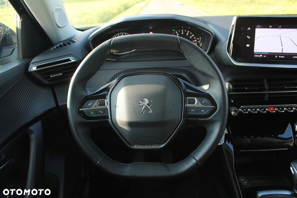 Peugeot 2008 1.5 BlueHDi Allure Pack S&S - 32