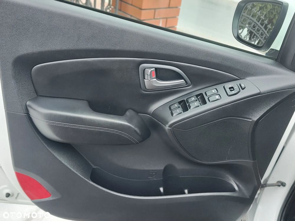 Hyundai ix35 2.0 CRDi 4WD Premium - 16