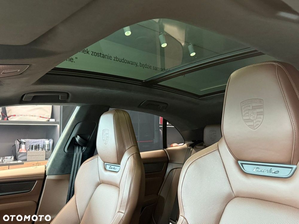 Porsche Macan - 12