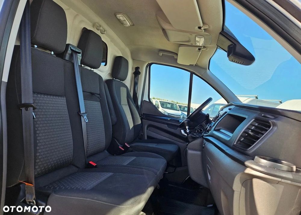 Ford Transit - 18