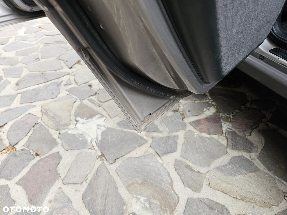 Jeep Grand Cherokee 2.7 CRD Limited - 28
