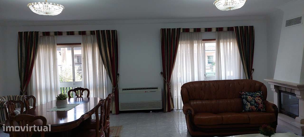 Moradia T5 Mobilada | 237 m2+Garagem+Anexos+Jardim  | Centro Rio Tinto - Grande imagem: 5/21