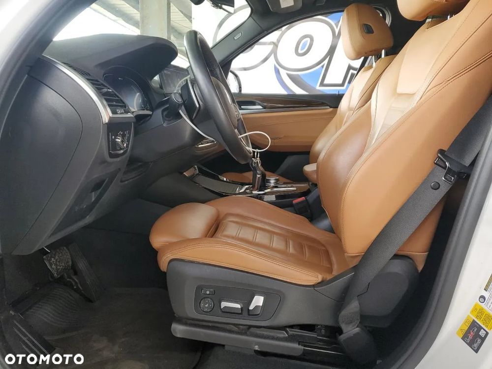 BMW X3 30e xDrive - 8