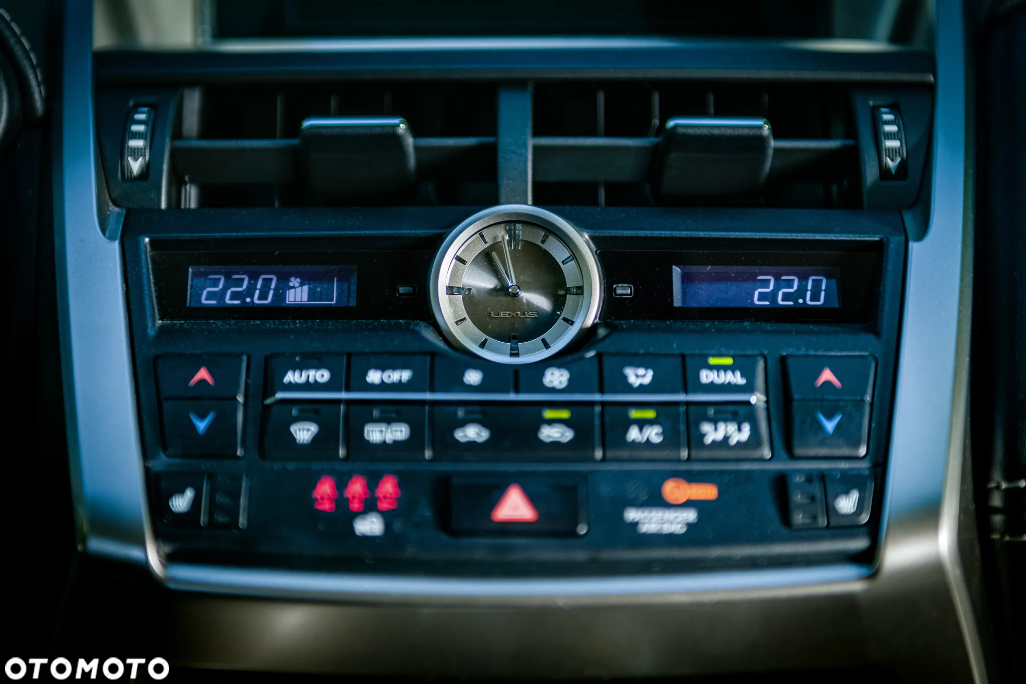 Lexus NX 200t Comfort AWD - 28